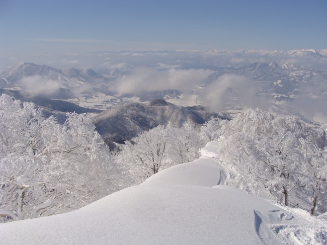 The great unknown out of bounds Nozawa