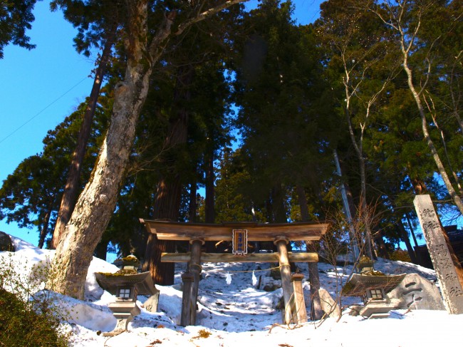 Yuzawa Shrine