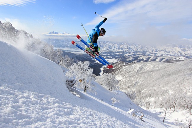 jerry sends it off a natural feature900