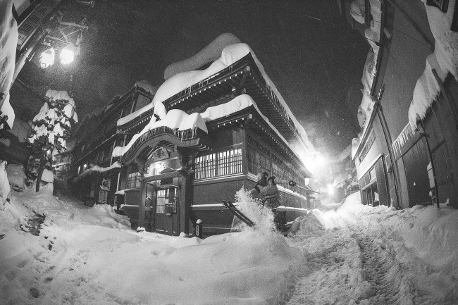 1am urban skiing, Nozawa style.