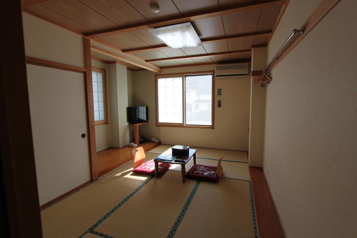 Japanese Style Room 2 Nozawa Holidays