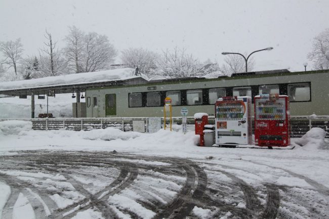 The old diesel Train to Nozawa. Not many use this now to come skiing but it is a romantic trip!