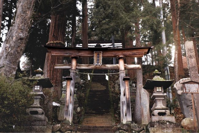 Yuzawa Shrine Nozawa Onsen