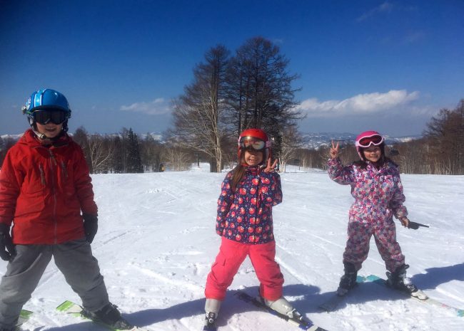 Skiing Japan with Kids 