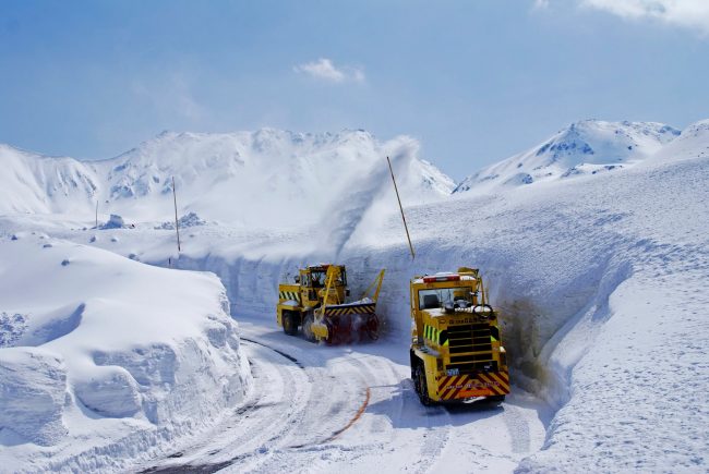 Walls of Snow Japan 