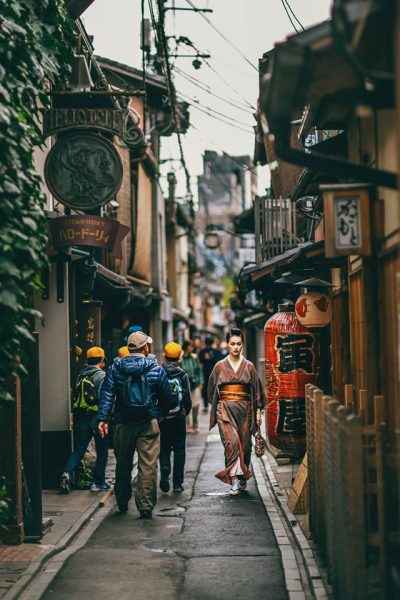 Japan Pays Tourists Way 