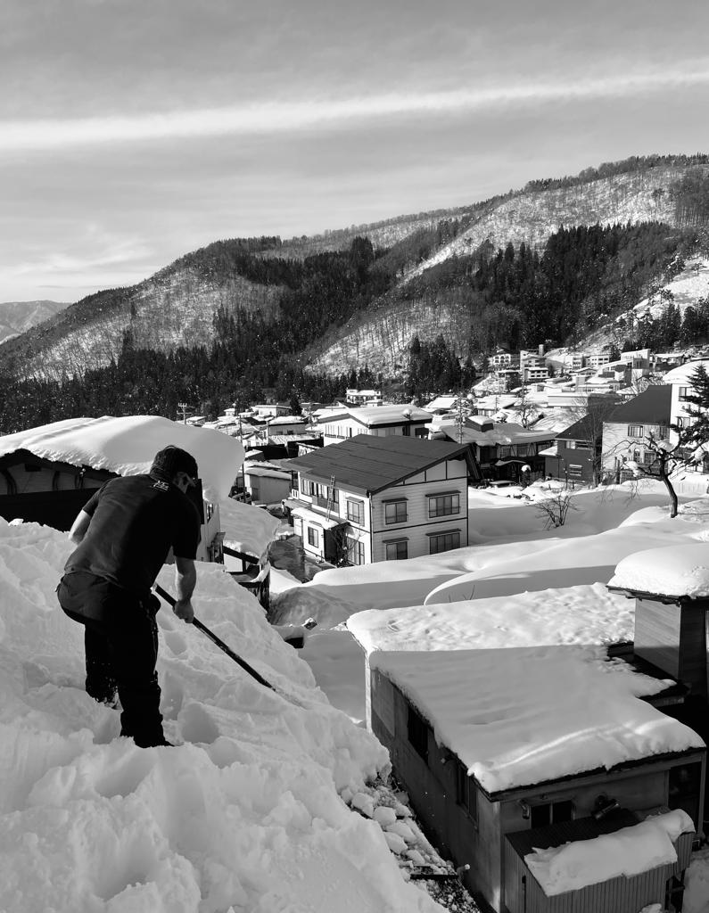 Waking up snowy Nozawa