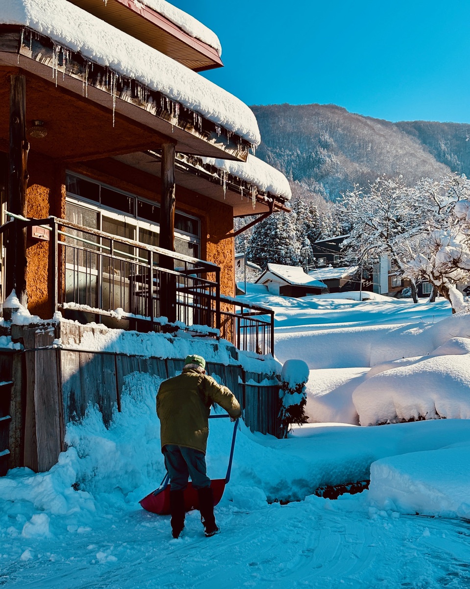 Nozawa Onsen Snow and Sun