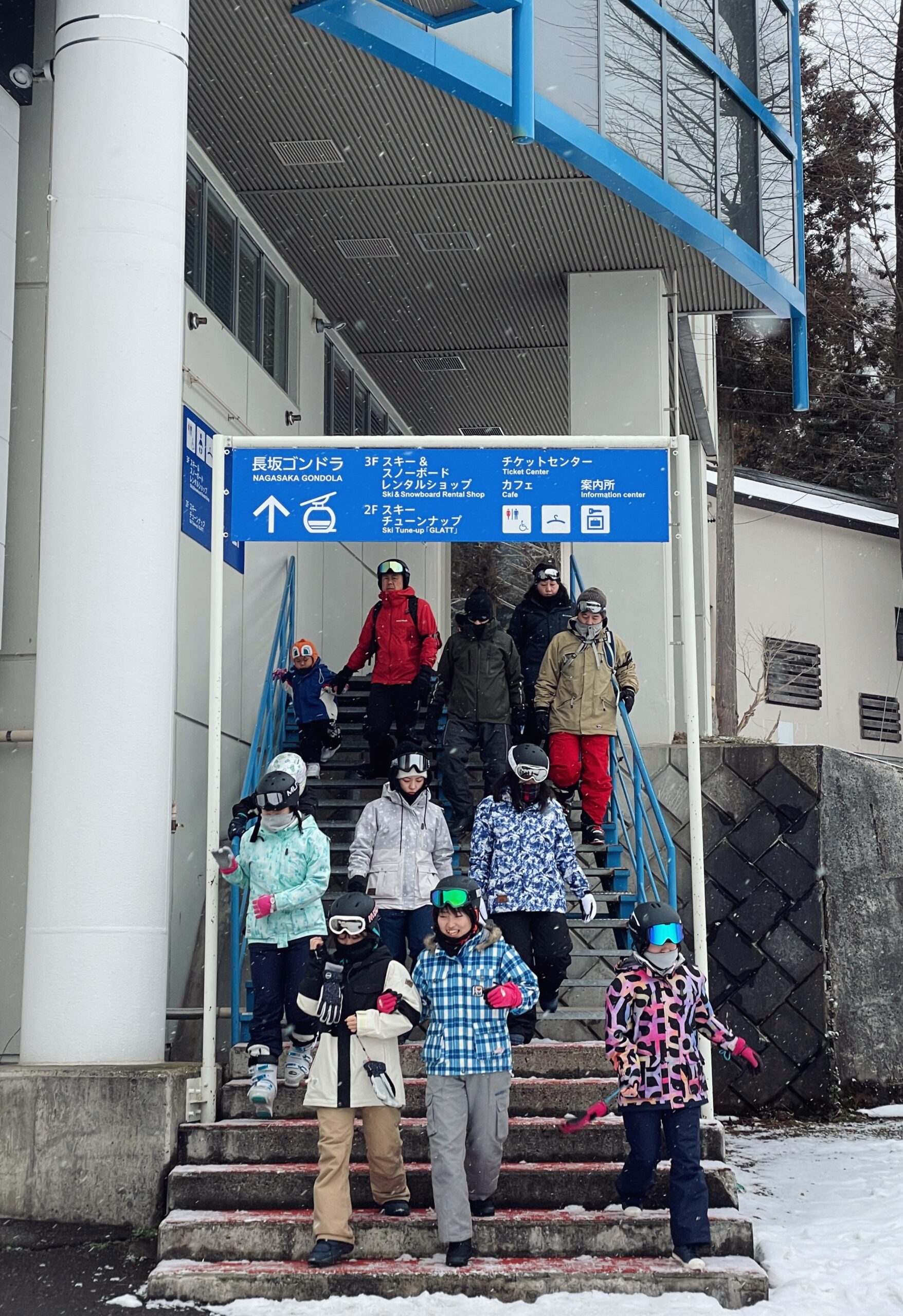 Nagasaka Gondola Station running smoothly getting people up for some fun