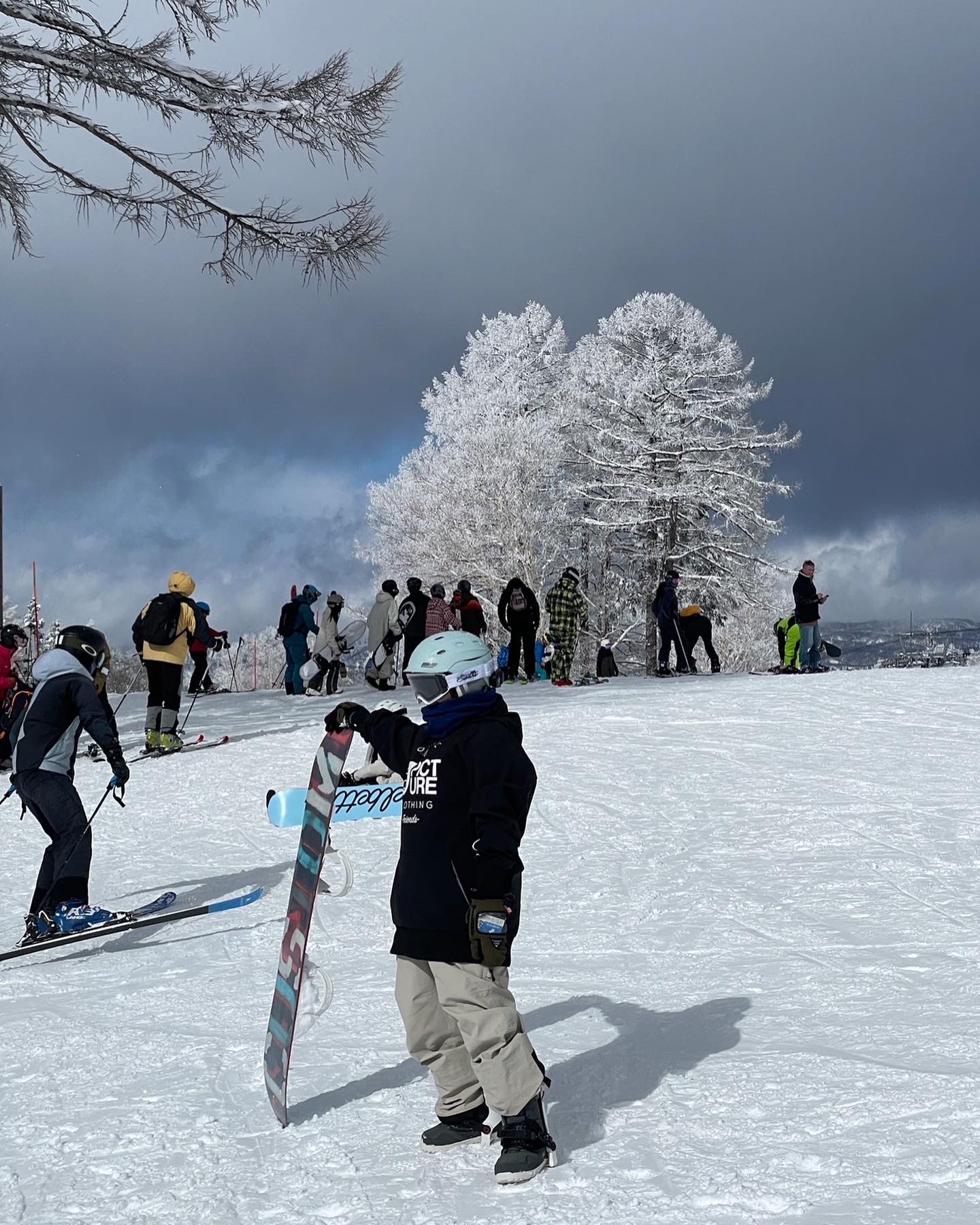 Beautiful views on top of Mt. Kenashi on a cold March weather