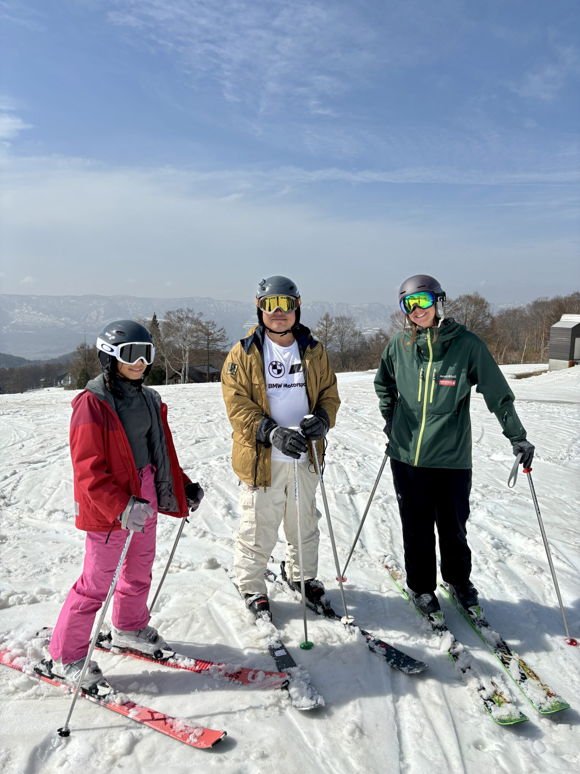 Nozawa Holidays instructor teaching keen skiers on Mt. Kenashi!