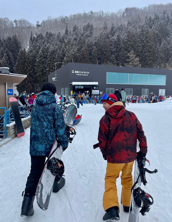 eager snowboarders for the gondola 