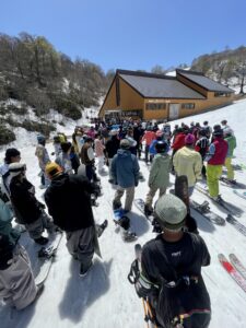 Everyone enjoying their last few days of the season on the mountain