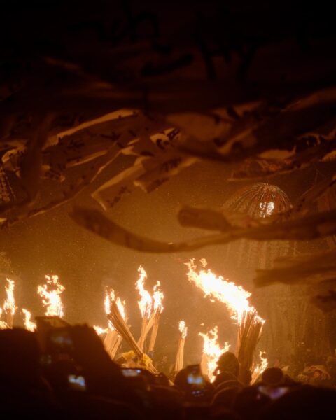 Fire and snow always go well and the Nozawa Onsen Fire Festival, Nozawa Onsen Dosojin Matsuri (or 野沢温泉の道祖神祭り in Japanese), exemplifies this as one of the three great fire festivals in Japan.
