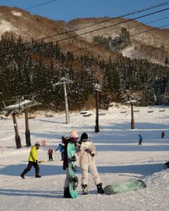 Nagasaka Slope gets busy by the end of day with everyone finishing their session