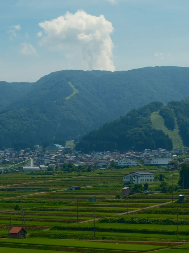Mid April Ski Japan - Nozawa Holidays